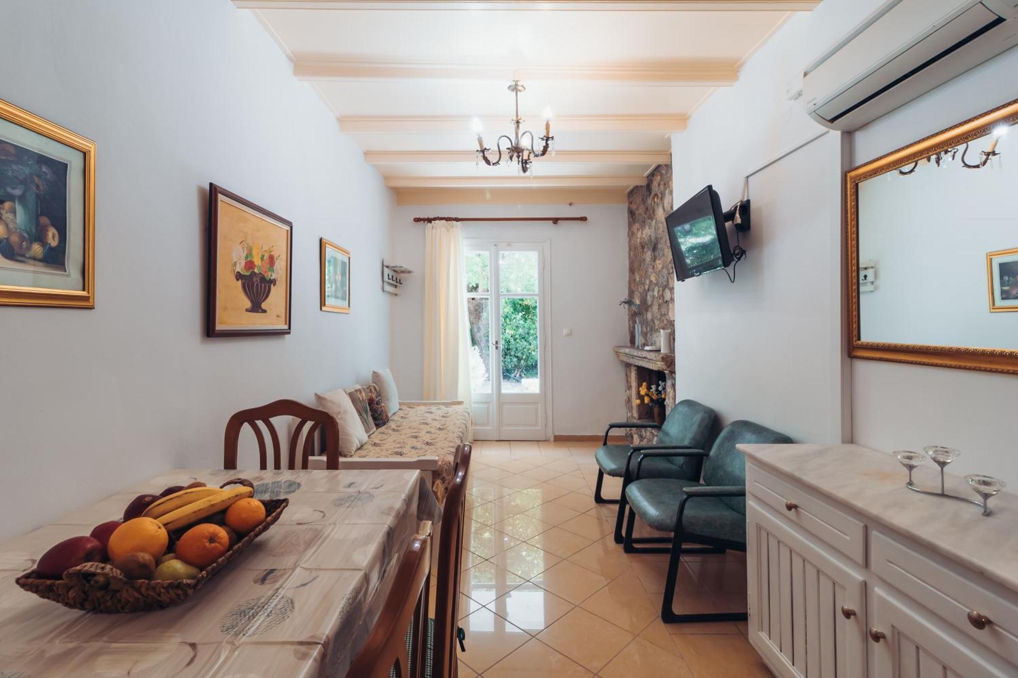 Valentino Corfu Aparthotel Ýpsos
