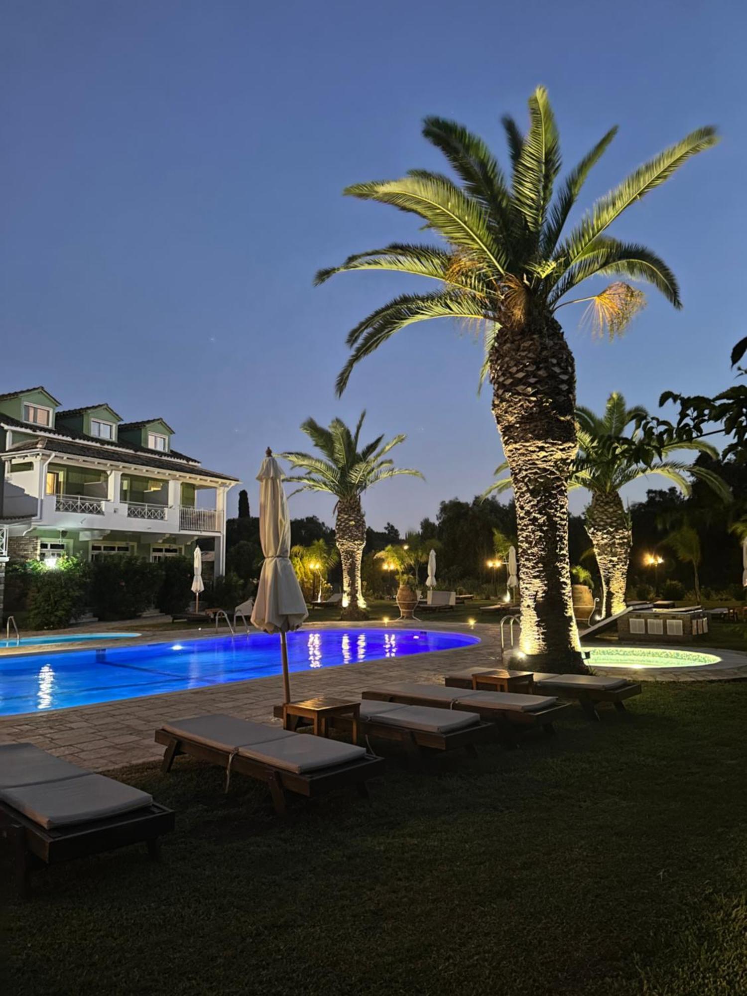 Aparthotel Valentino Corfu