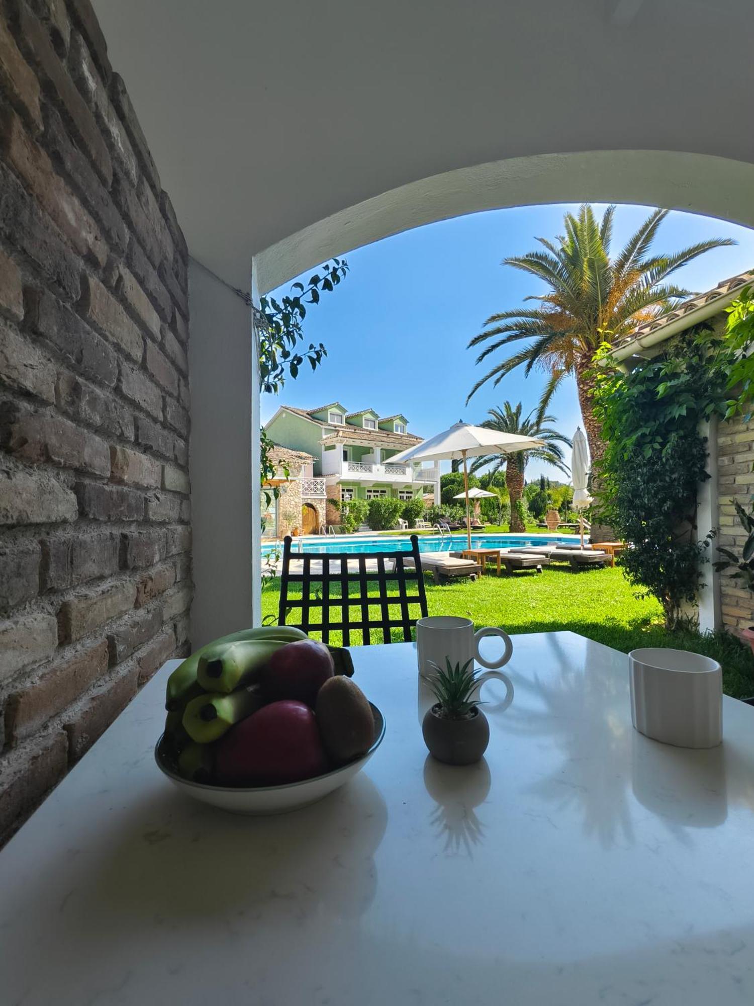 Aparthotel Valentino Corfu